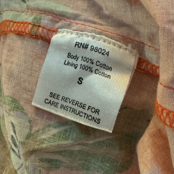 Love the Label puff sleeve crop wrap top size Small - Picture 7 of 7